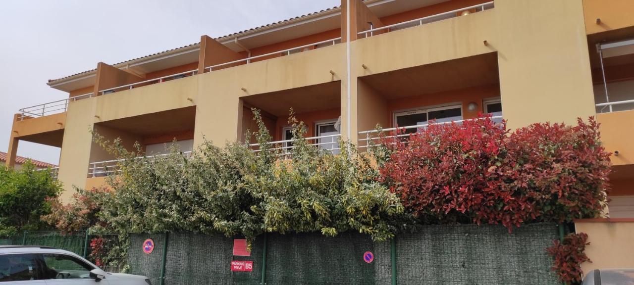 Appartement Avec Grande Terrasse A 15 Mn De La Mer Saint-Estève Zewnętrze zdjęcie